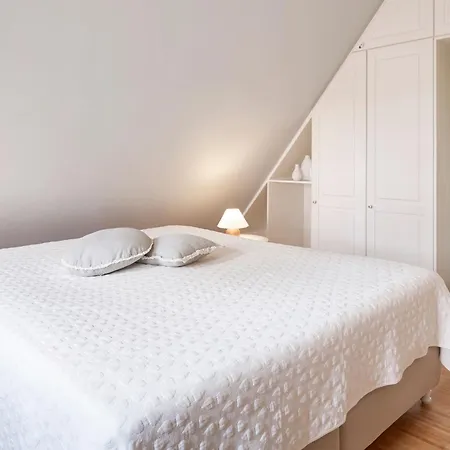 Haus Friedrichsen 11 *