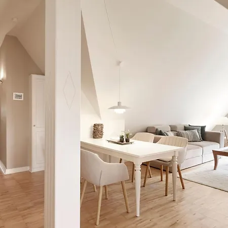 Haus Friedrichsen 11 *